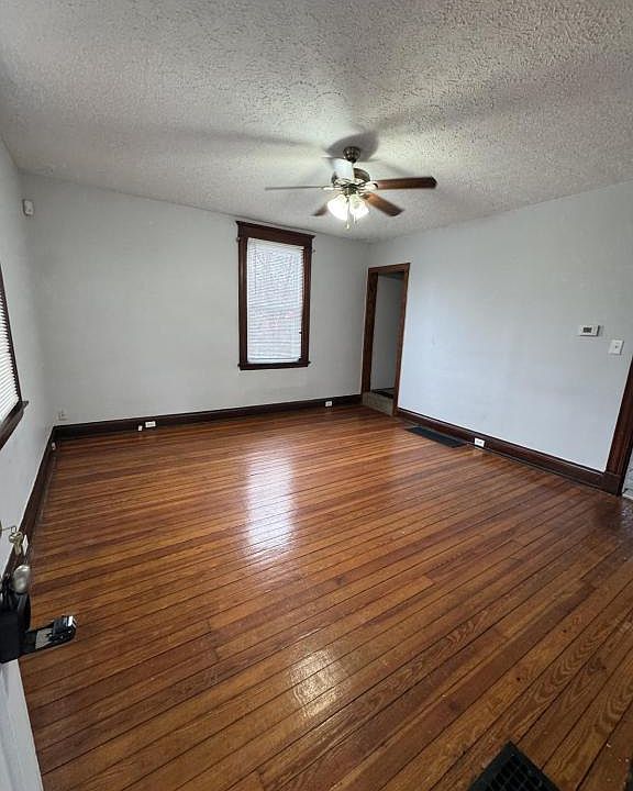 1st image of 5842 Saint Elmo Ave