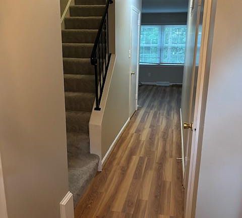 5th image of 3058 Covington St