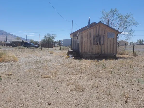 212 9th St, Mina, NV 89422