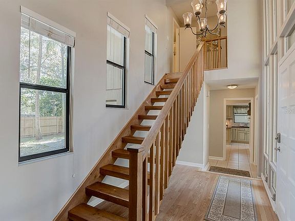 4th image of 2215 Wells Ave