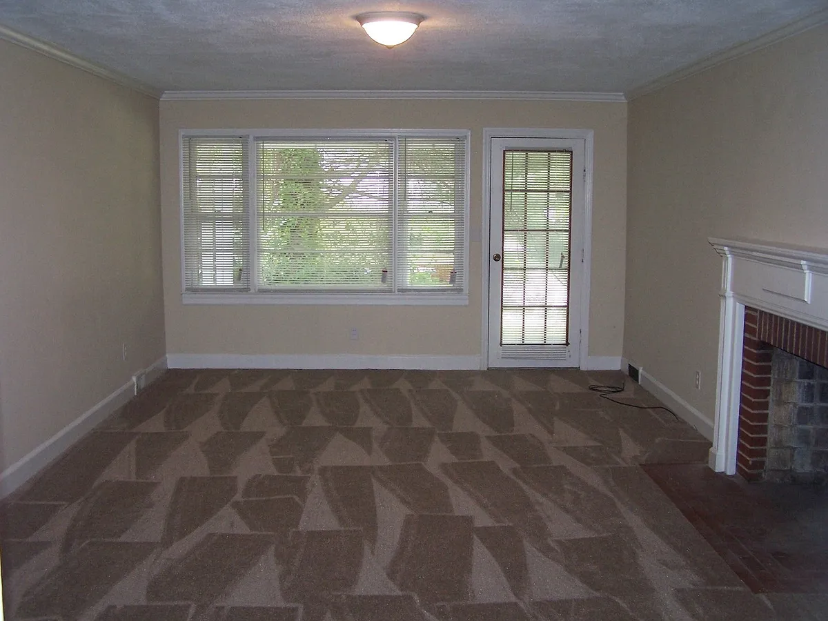 Building Photo - 3818 Cavalier Dr