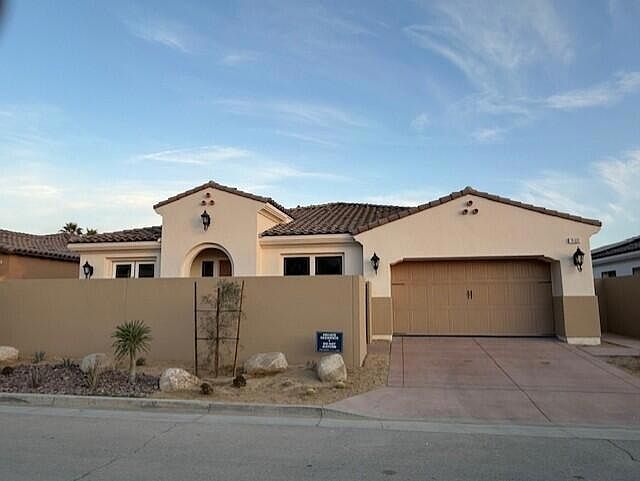 1st image of 78400 Heritage Way