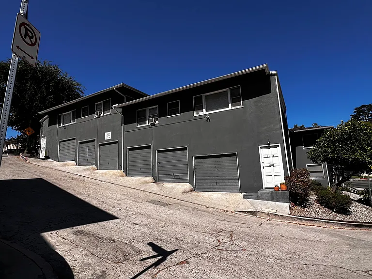 3880 Roble Vista Dr — Photo 5