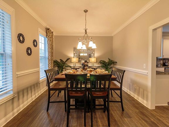 4th image of 8037 Butterworth Green Dr