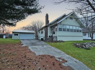 815 N 19th St, Mattoon, IL 61938