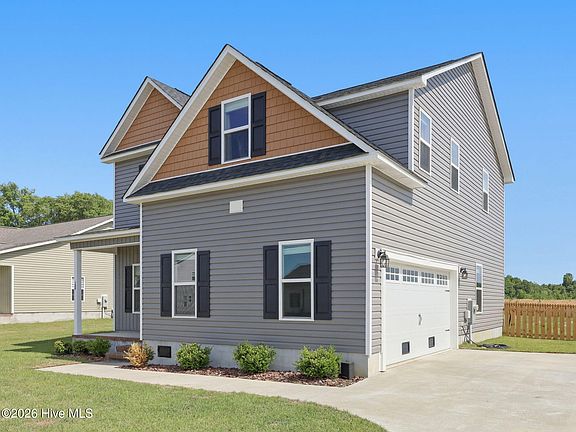 3rd image of 120 Cypress Manor Court