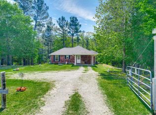 5755 An County Rd #153, Palestine, TX 75801
