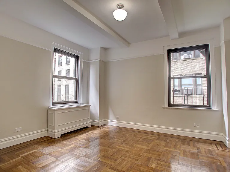 785 W End Ave #4E — Photo 3