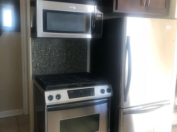 5th image of 3927 Reservoir Blvd NE