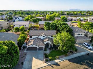 928 E Carla Vista Dr, Gilbert, AZ 85295