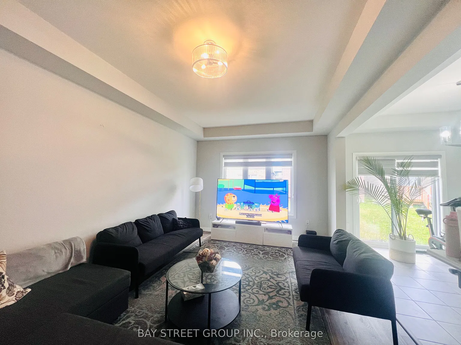 3 bed, $2,500 — Photo 4