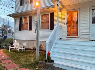 164 Longfellow Ave, Fairfield, CT 06825