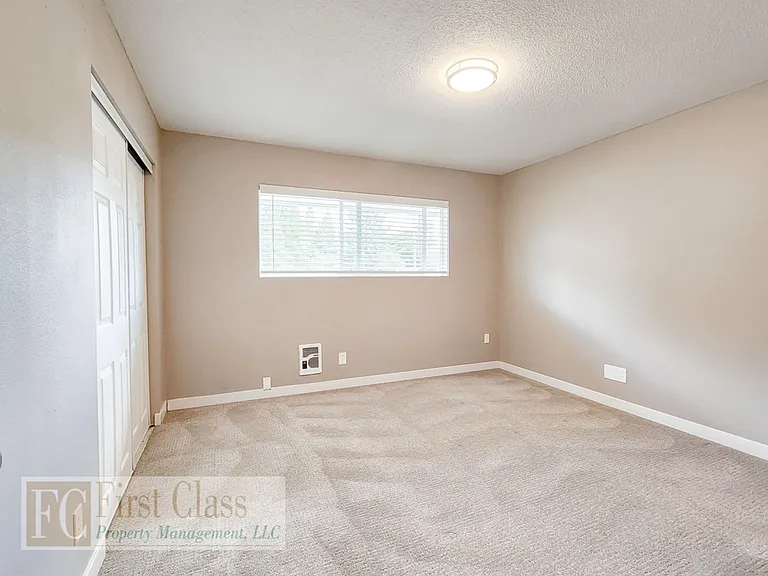 Westview Terrace — Photo 15
