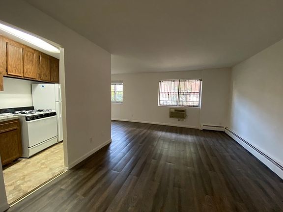 3rd image of 75-23 113th St #11