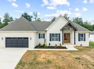 2562 Whispering Oaks Ln, Cookeville, TN 38501