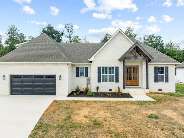 2562 Whispering Oaks Ln, Cookeville, TN 38501