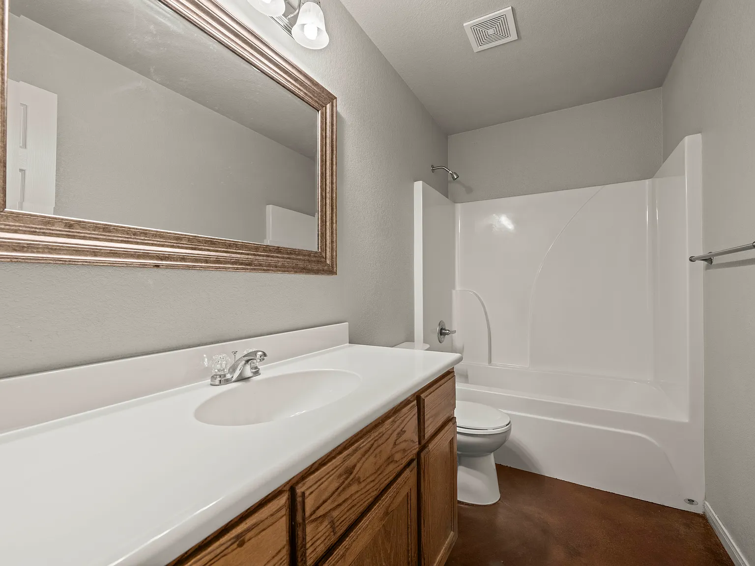 3 bed, 1141 sqft, $1,295 — Photo 2