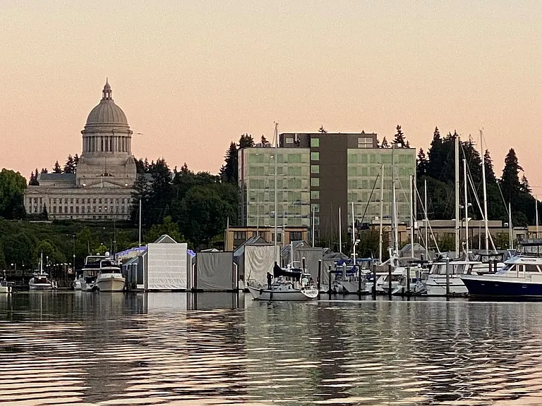 Views on Fifth — Photo 61