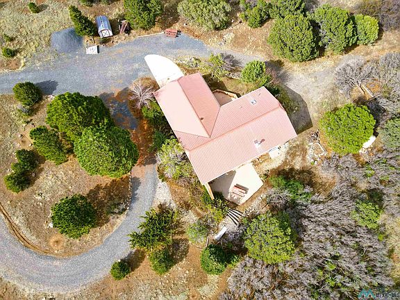 3rd image of 15 Southfork Rd