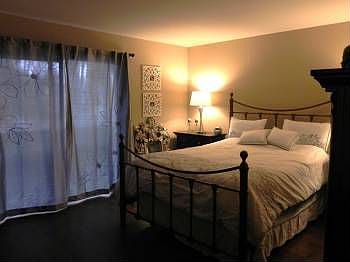 2nd image of 1099 Warren Ave Unit 107