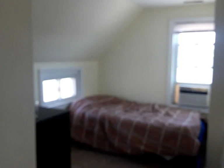 21 Bay St — Photo 5