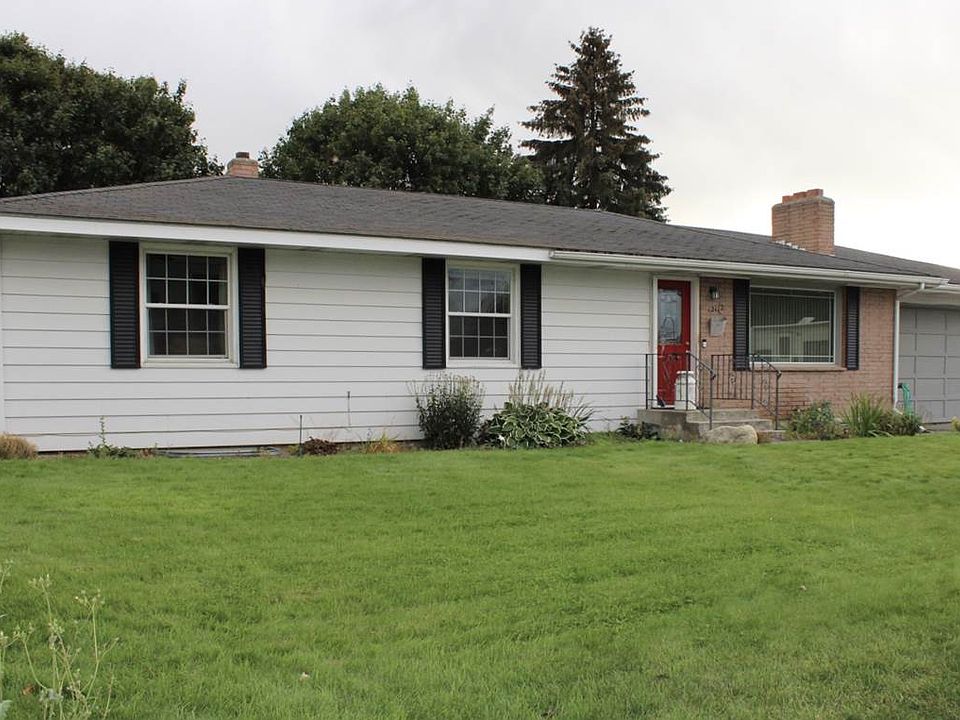 1st image of 12112 E Maxwell Ave