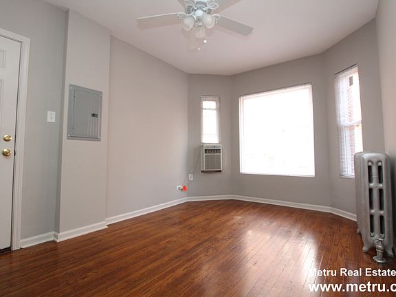 4th image of 1344.5 W Argyle St #2S