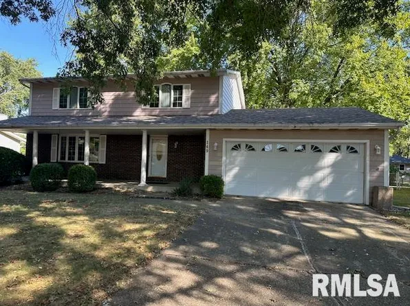 149 Tamarisk Dr, Springfield, IL 62704