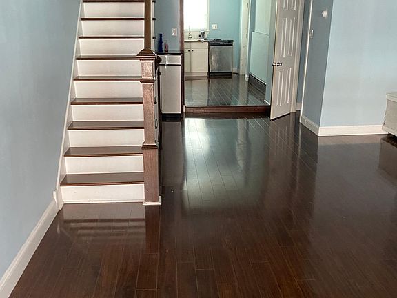 4th image of 2227 S Darien St