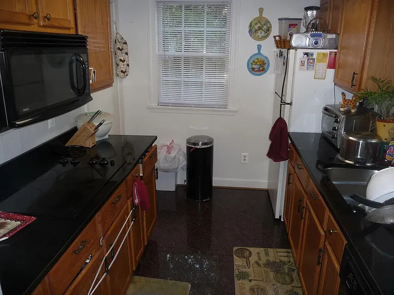 9089 McClellan Cmn — Photo 5