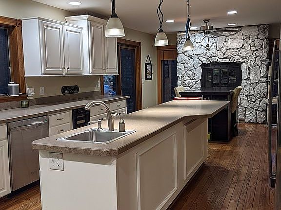 Chef's Kitchen,  two sinks!