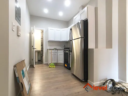 Rented by Level Group | media 20