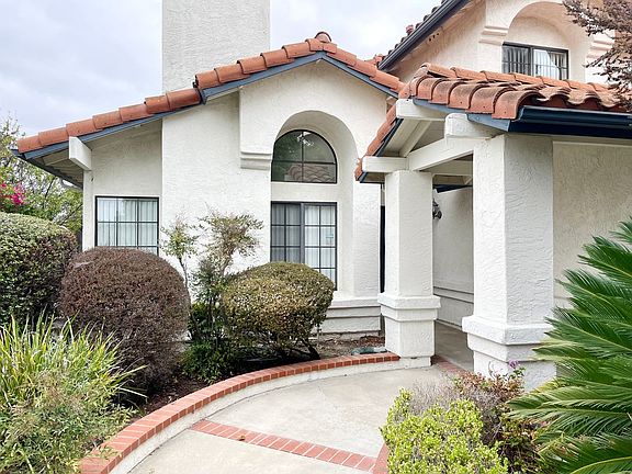 2nd image of 5265 Robinwood Dr