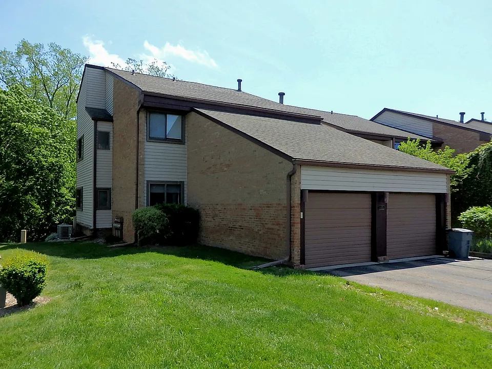 4411 Laurel Club Cir #1