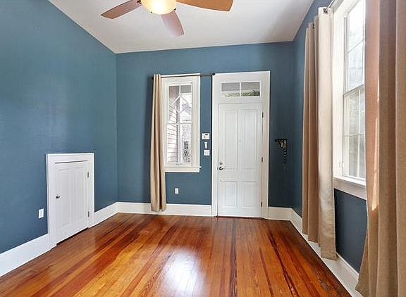 4th image of 2521 Carondelet St