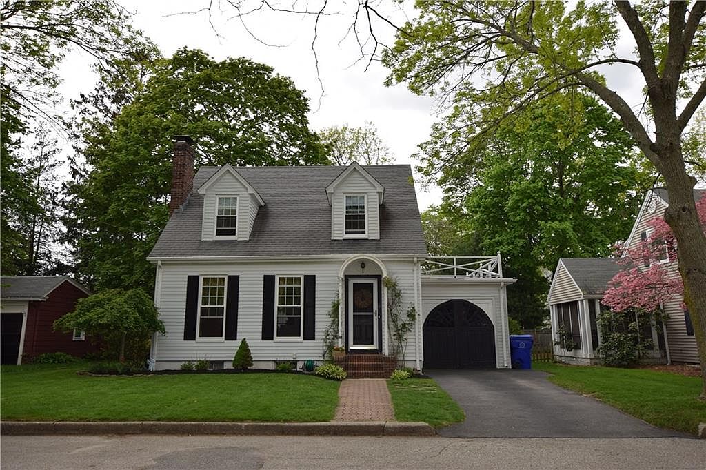 30 Weeden Ave, Rumford, RI 02916 Zillow