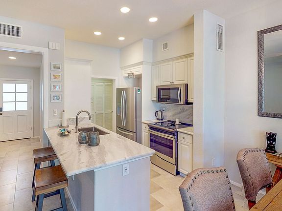 3rd image of 92-1222 Olani St #763