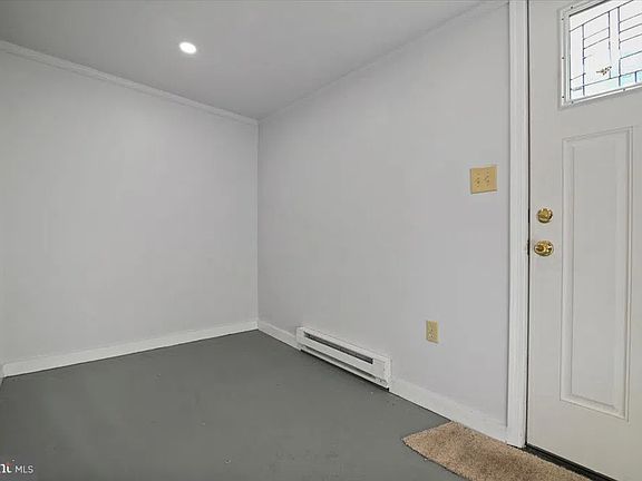 5th image of 1606 Church St