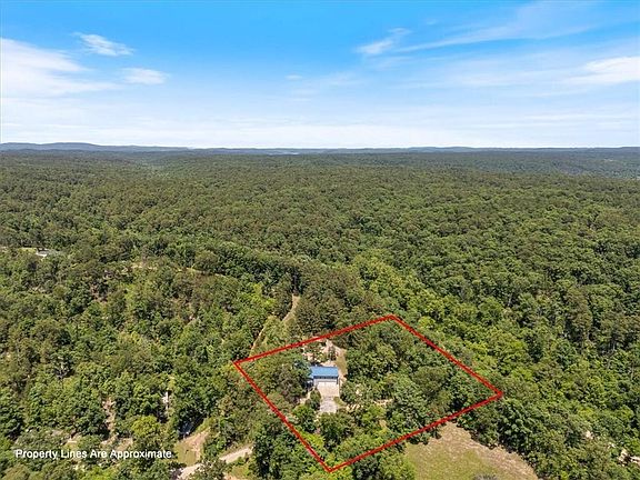 3rd image of 11559 Pine Creek Hollow Rd