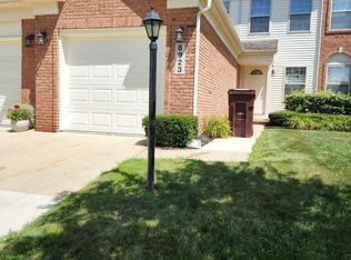 8923 Arcadia Ct, Belleville, MI 48111