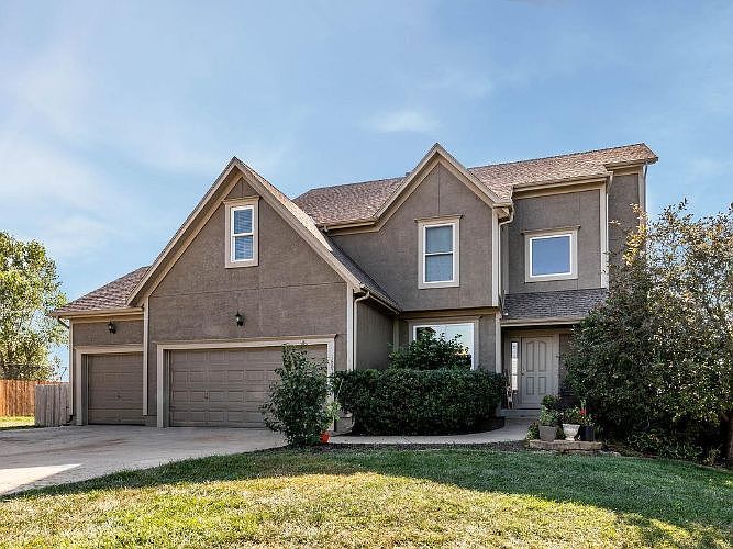 1st image of 4608 Meadow View Dr