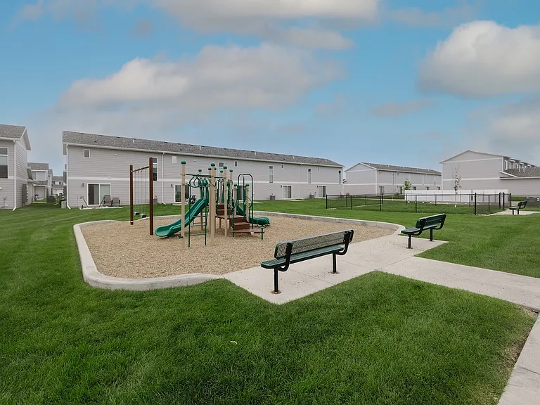 Creekside Commons — Photo 29