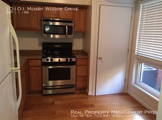 10101 Fair Woods Dr, Fairfax, VA 22030