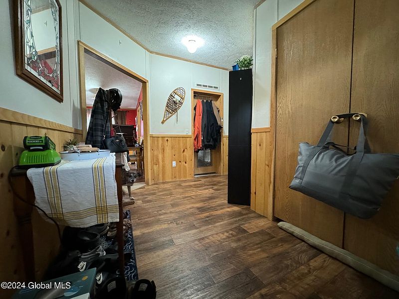 4th image of 14 Waldo Place
