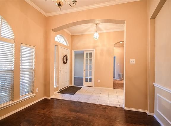 5th image of 3013 Downhill Ln