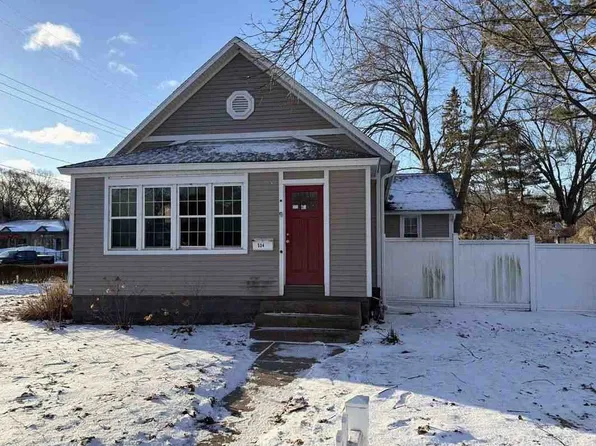 534 E Savidge St, Spring Lake, MI 49456