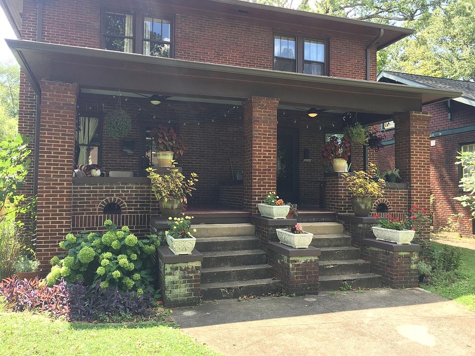 1st image of 1027 Luttrell St