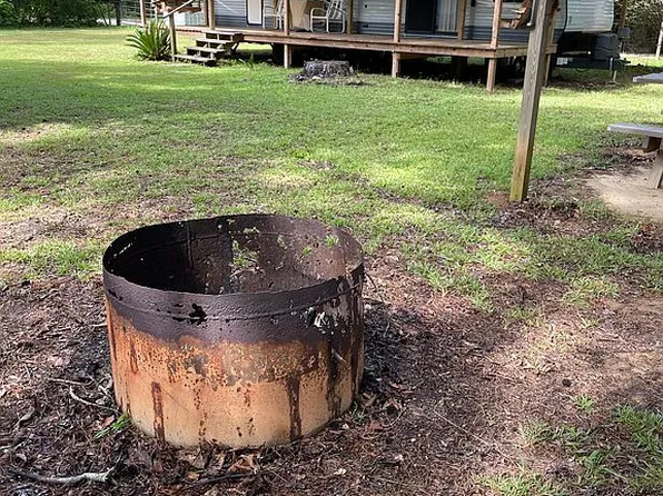 4200 SW Falcon Dr, Bristol, FL 32321