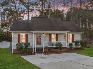 1137 Grovewood Dr, Clayton, NC 27520