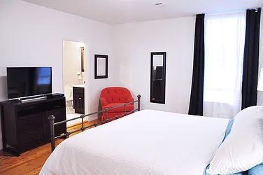 Rented by Reza Namazi, LREB